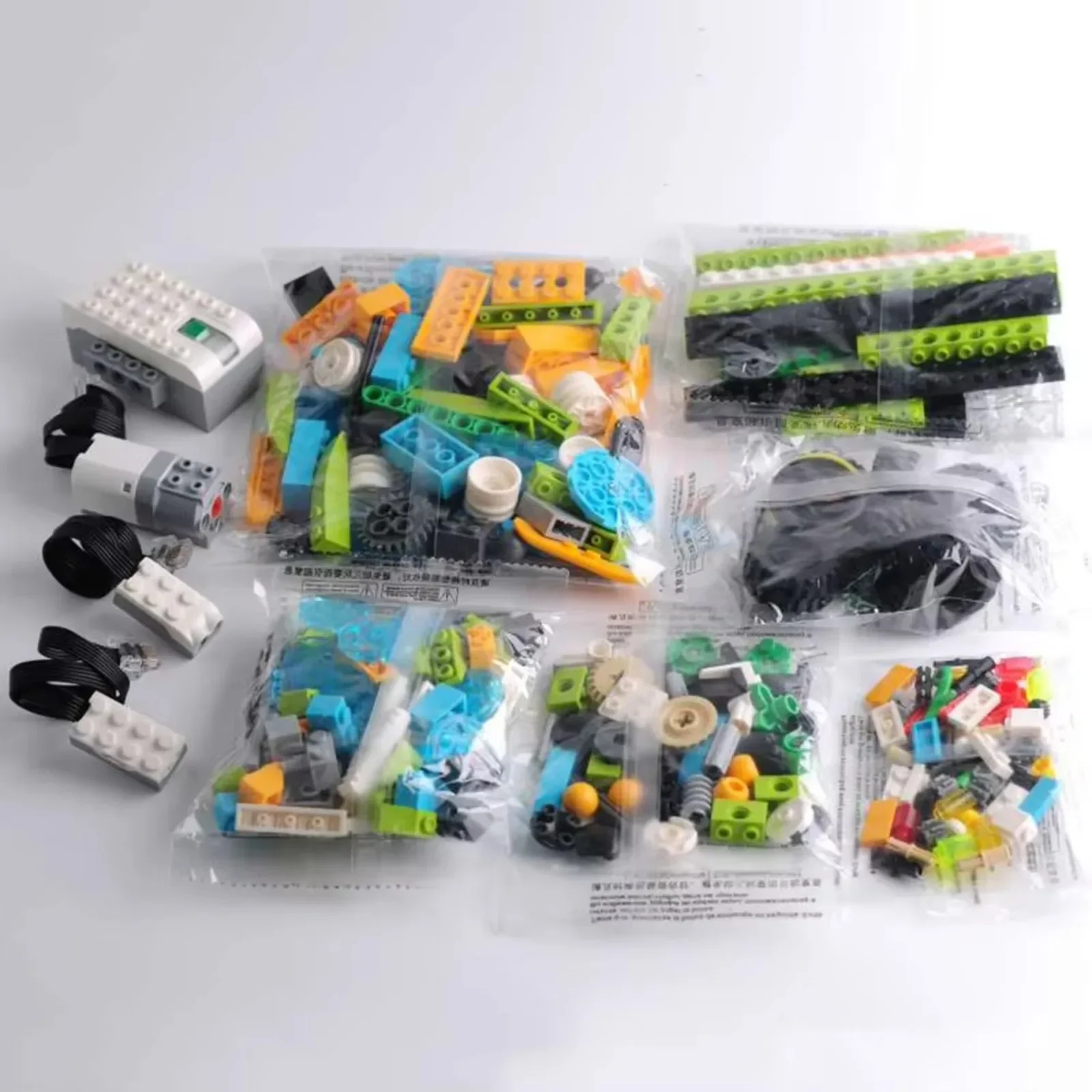 STEM We-do2.0 45300 Core Progr - огляд і ціна Diy Electronics For Kids