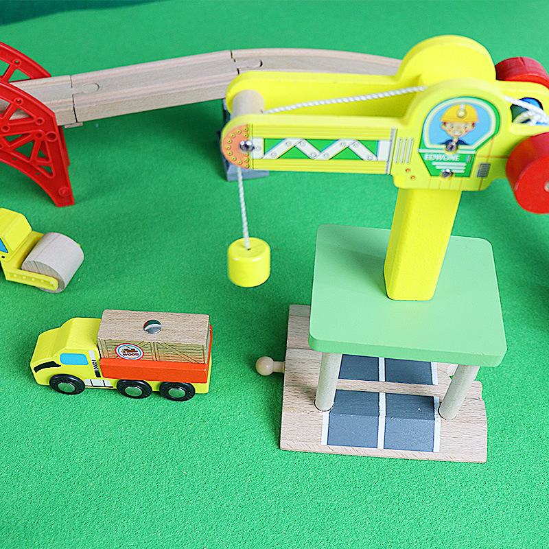 Wooden Train Track Spiral Viad - огляд і ціна Diy Electric Car